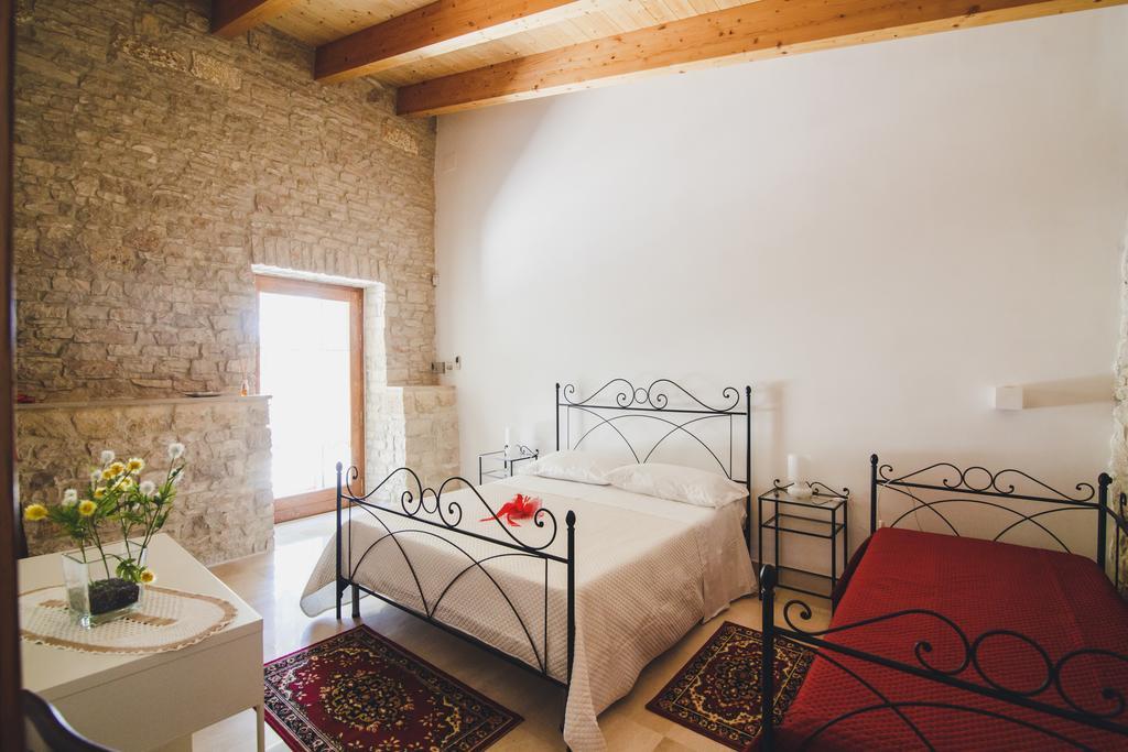 Villa Ai Pilieri Di Bagnoli à Castel Del Monte  Extérieur photo