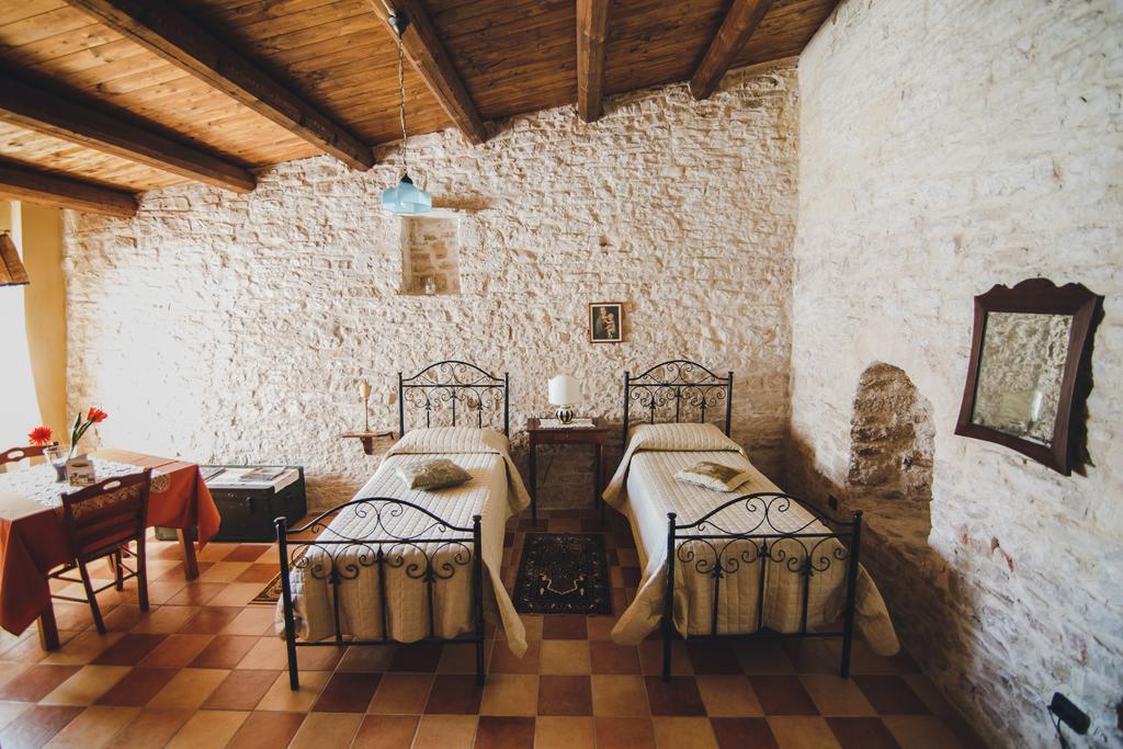 Villa Ai Pilieri Di Bagnoli à Castel Del Monte  Extérieur photo
